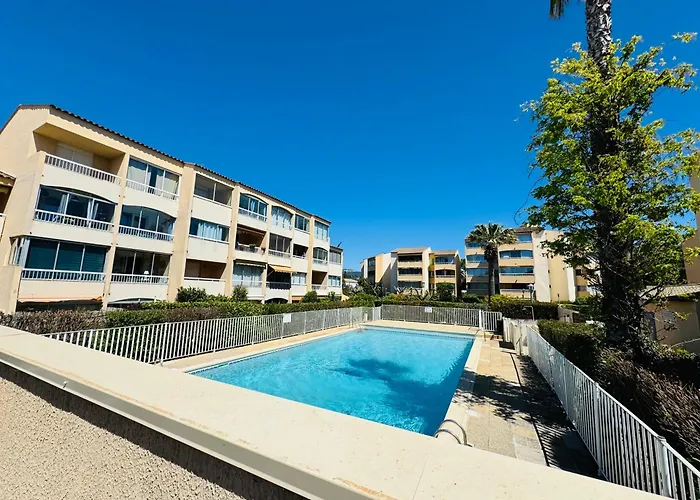 La Belle Vie Pour 4 Personnes A Sanary